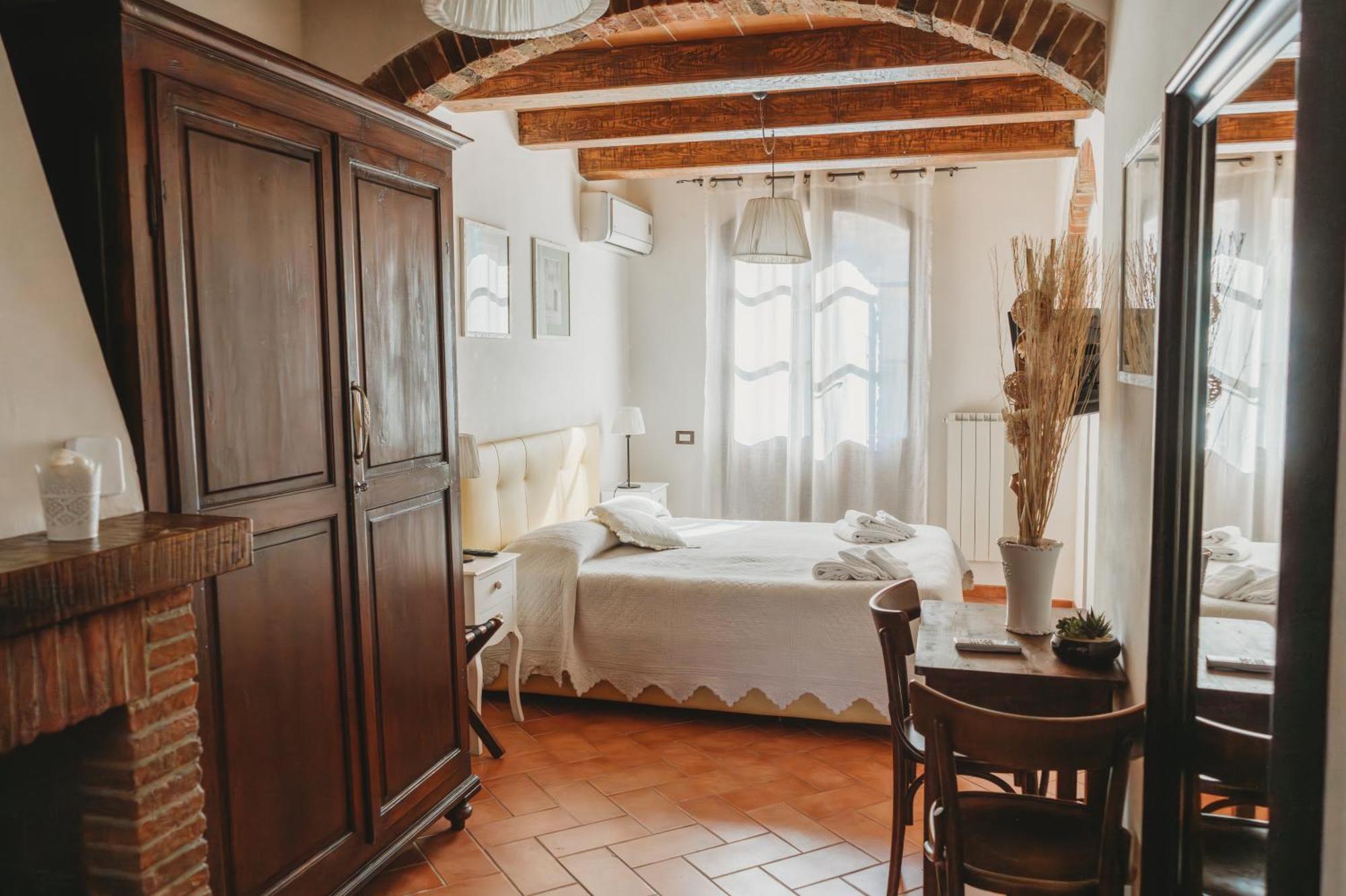 Bed and Breakfast Borgo Terrosi Синалунга Экстерьер фото